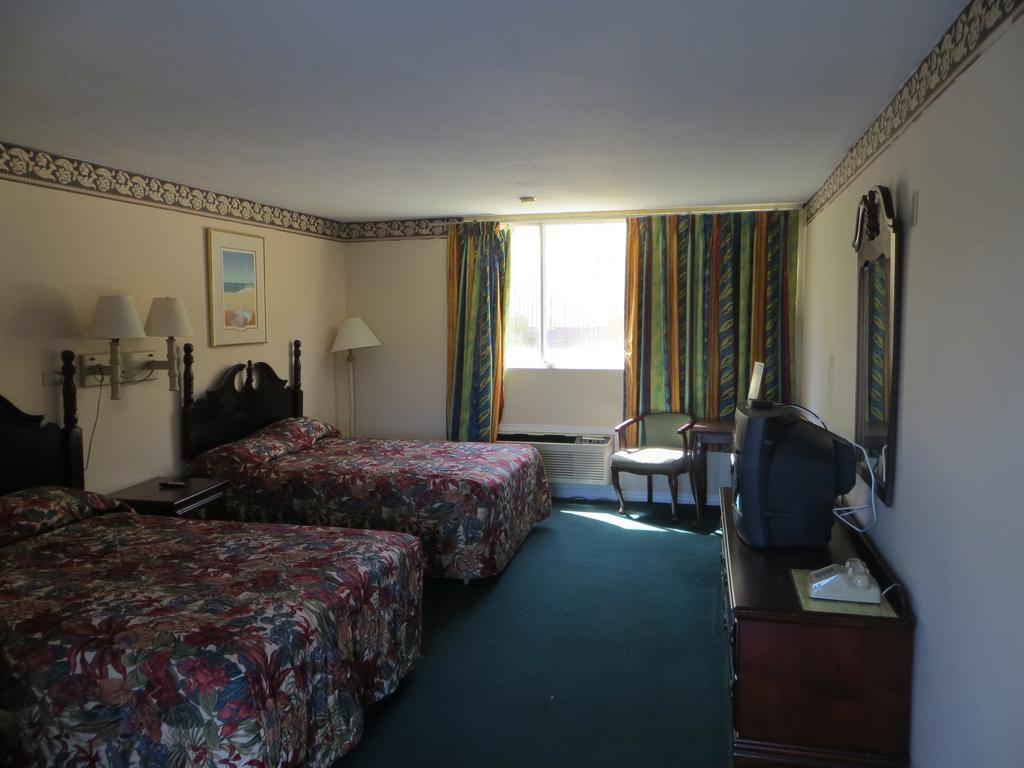 Royal Inn Дейтона-Бич Номер фото